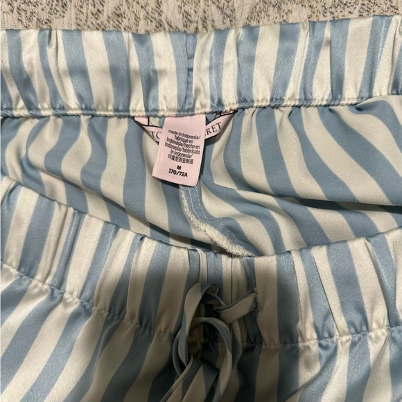 2 Victoria Secret Satin Pajama Shorts Medium - Picture 8 of 8